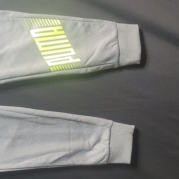 Puma jogger - Picture 3 of 7